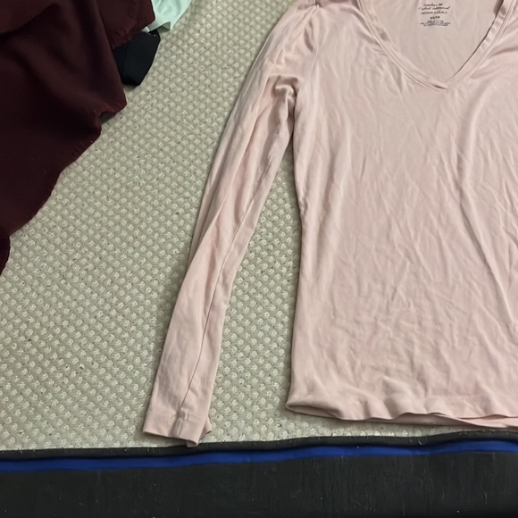 Banana Republic extra small pink timeless t - Picture 2 of 4